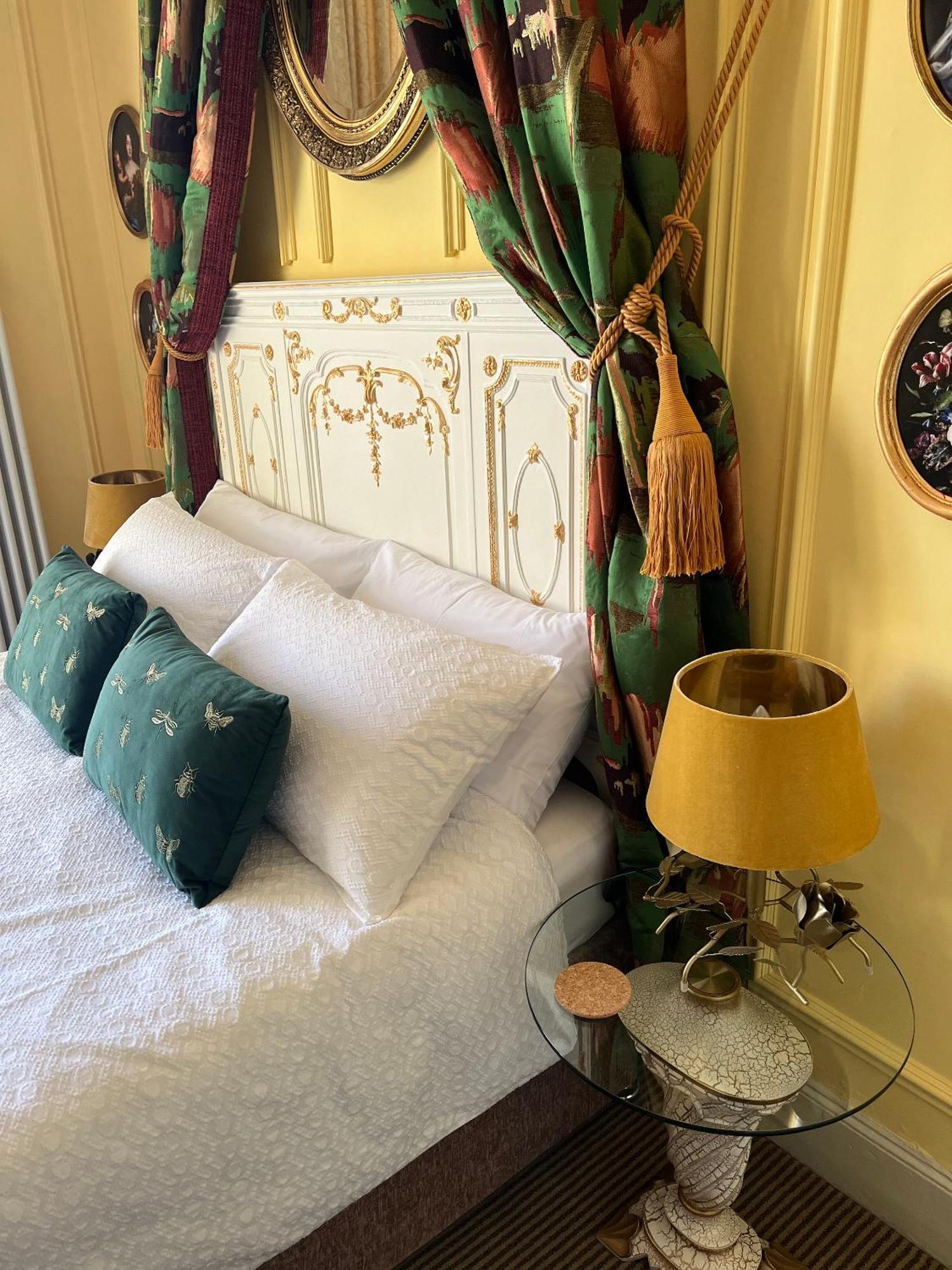 Hotel Chez Vivienne Ilkley Esterno foto